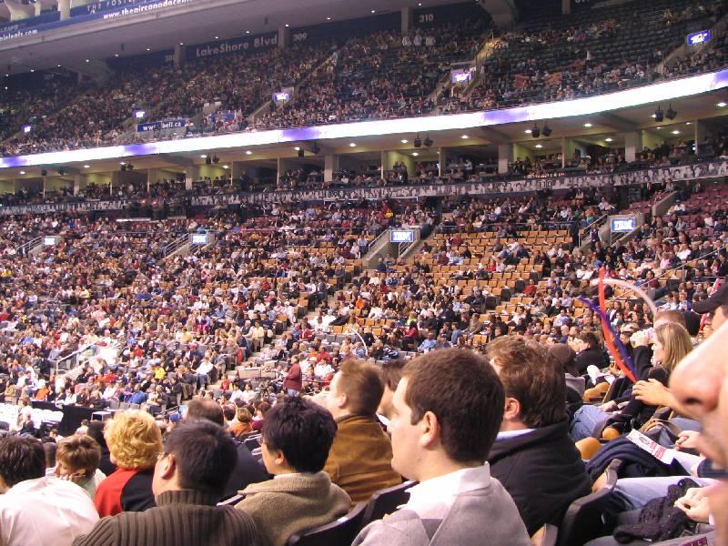 Raptors - 02.04.2005 096.jpg